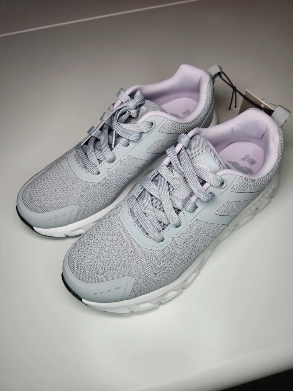 Avia Women's Light Gray and Pale Pink Athletic Sneakers